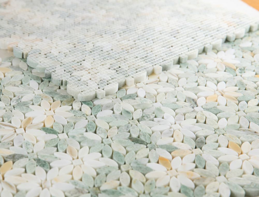 Daisy Wild Green 12.75 x 12.5