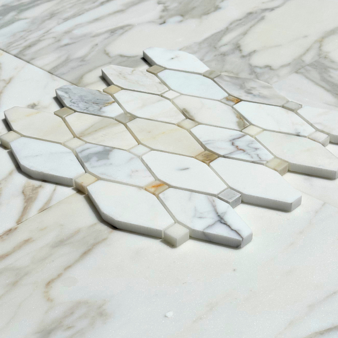 Calacatta Gold Marble Octave with Calacatta Mosaic