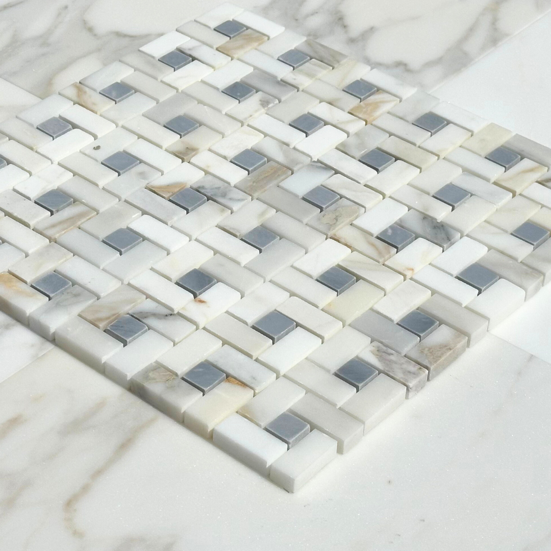Calacatta Gold Marble Pinwheel with Grey Mosaic