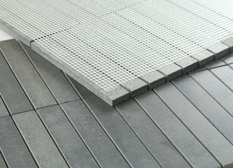 Slot Basalt 11.75 x 11.75