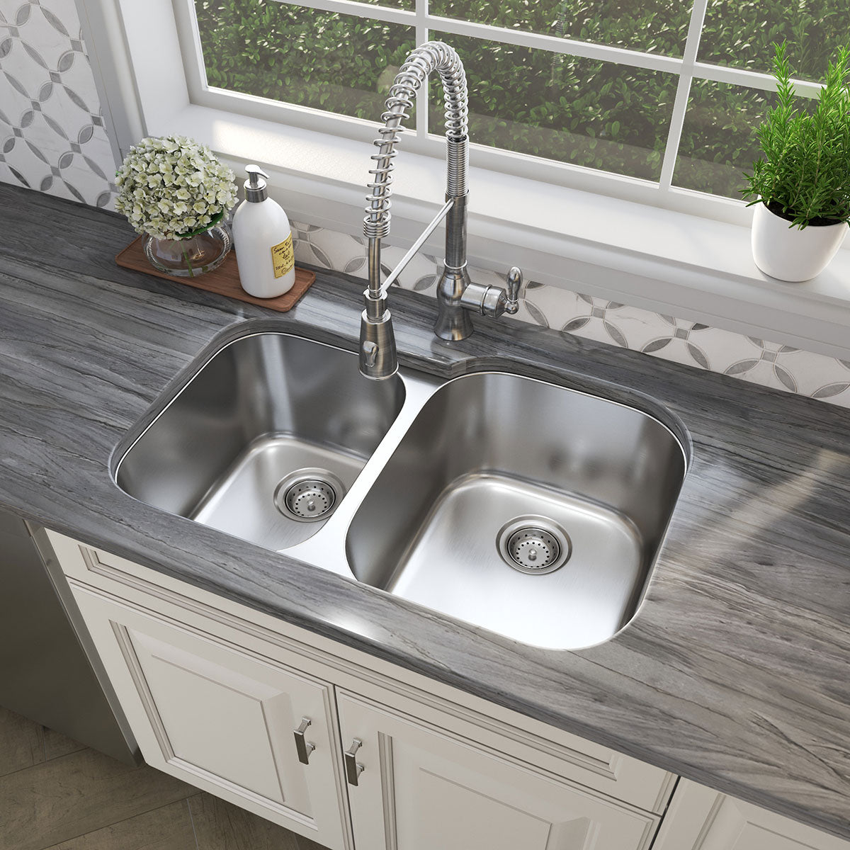 Bianco Dolomite Lola Polished - Stunning Marble Tiles