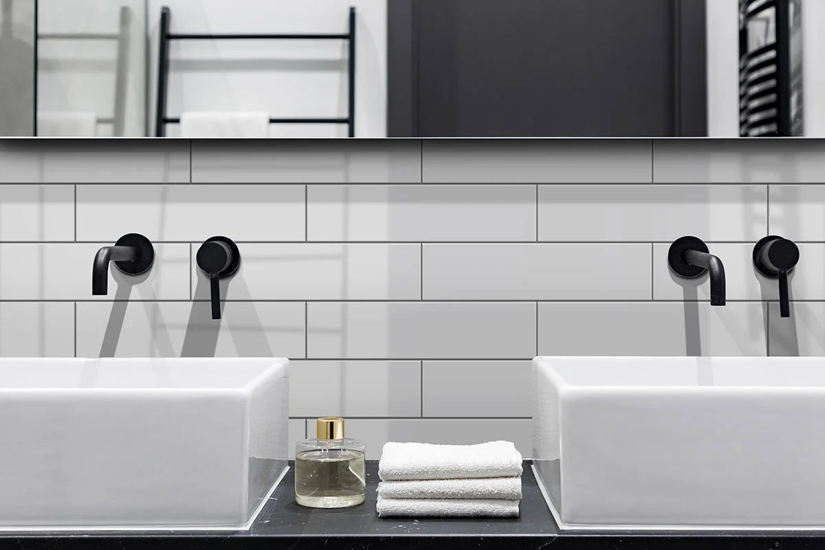 Metro White 2x8 Glossy wall in bathroom