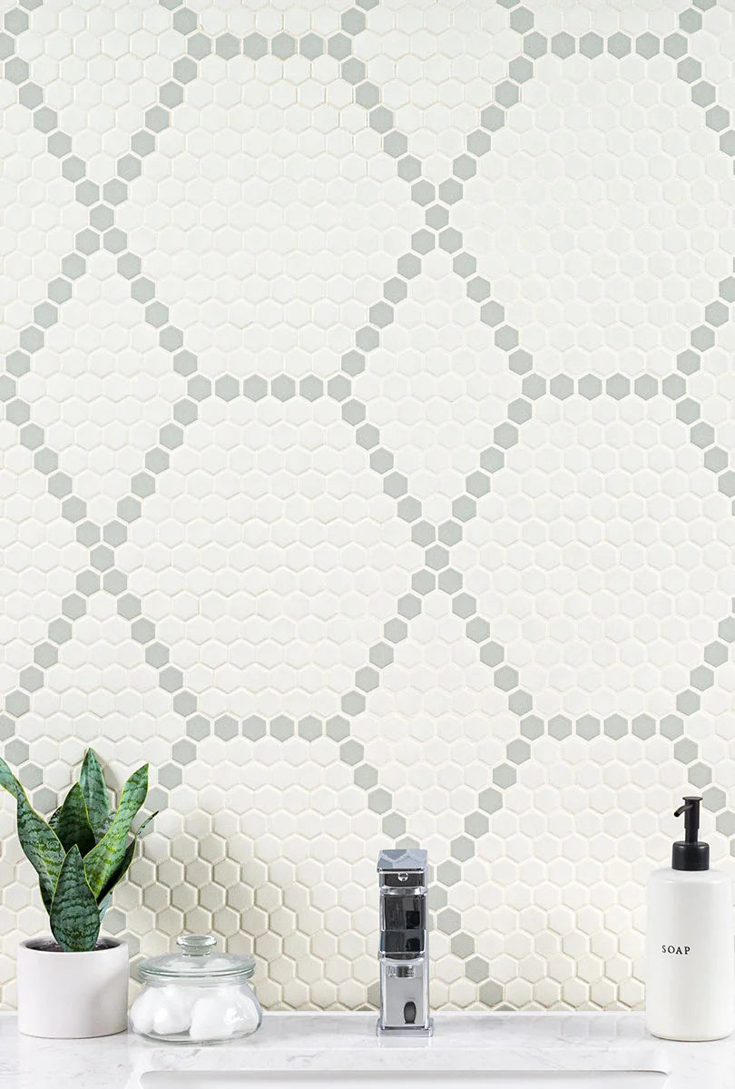 White And Gray Hive Pattern Matte B