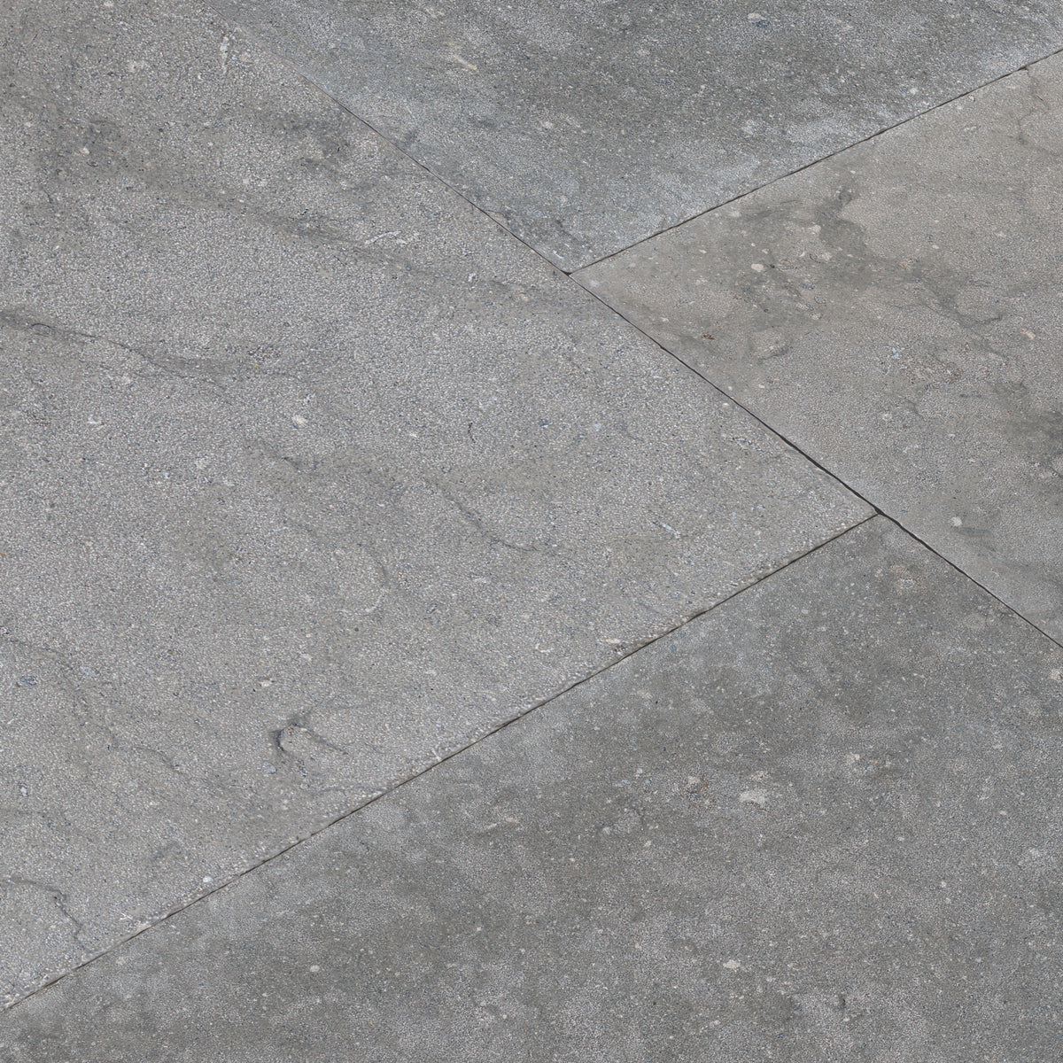 Antigo Lagos Blue Blend Limestone Tile, 16 x 24, Distressed