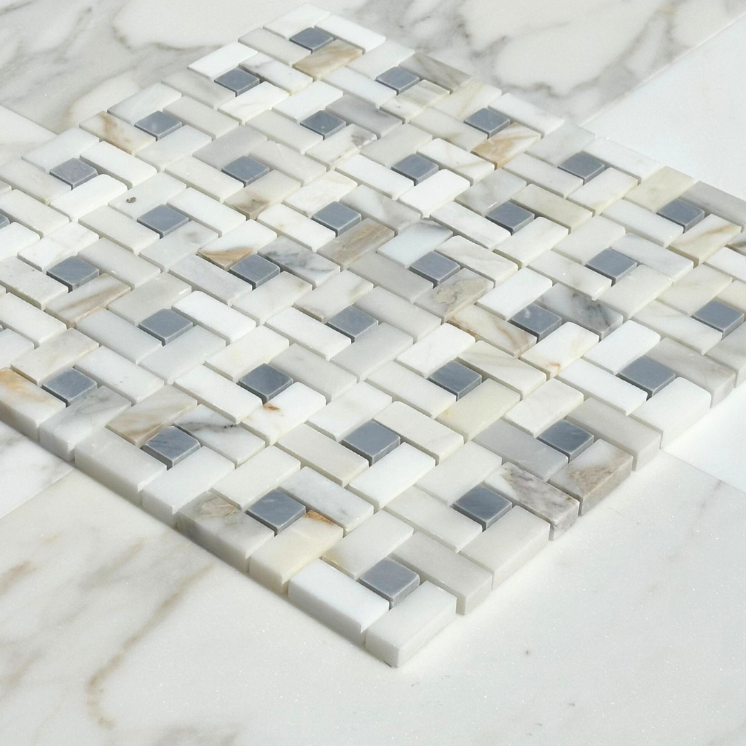 Calacatta Gold Pinwheel with Grey Mosaic