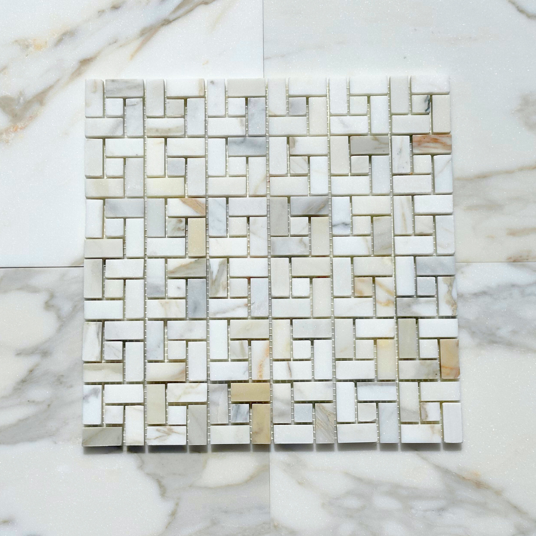 Calacatta Gold Pinwheel with Calacatta Mosaic