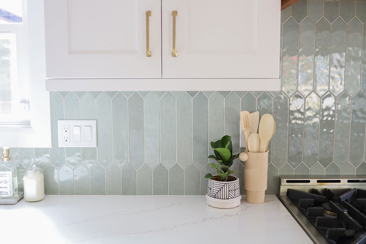 RENZO JADE CERAMIC TILE 3X12 Glossy  - 0.6x12