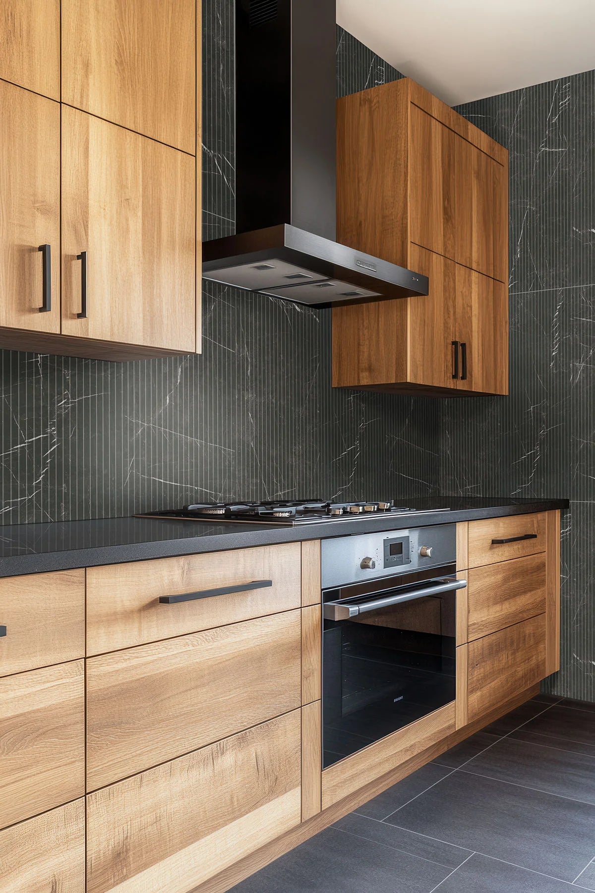 Urbanslat Marmi Noir 16x48 Satin Ceramic Wall Panel