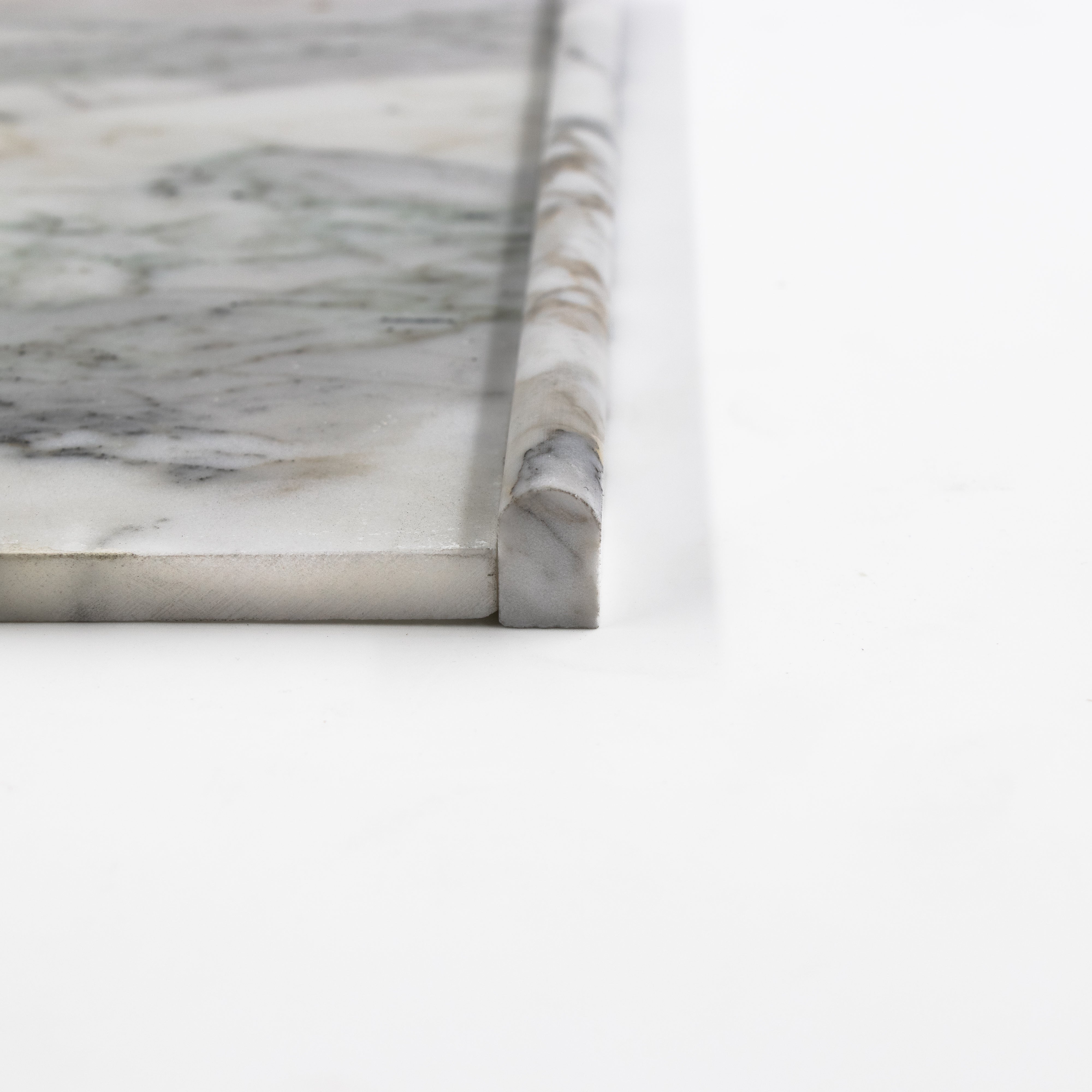 Calacatta Gold Marble Pencil Liner
